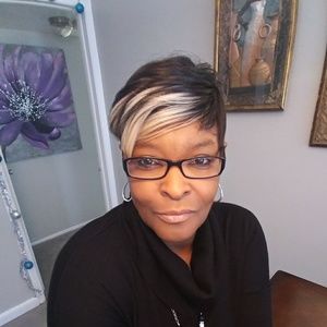 Meet your Posher, Renee